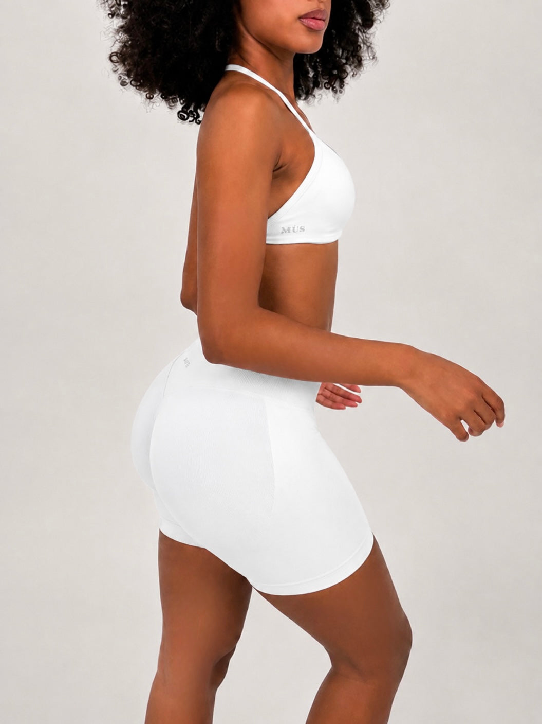 Form Crop - White